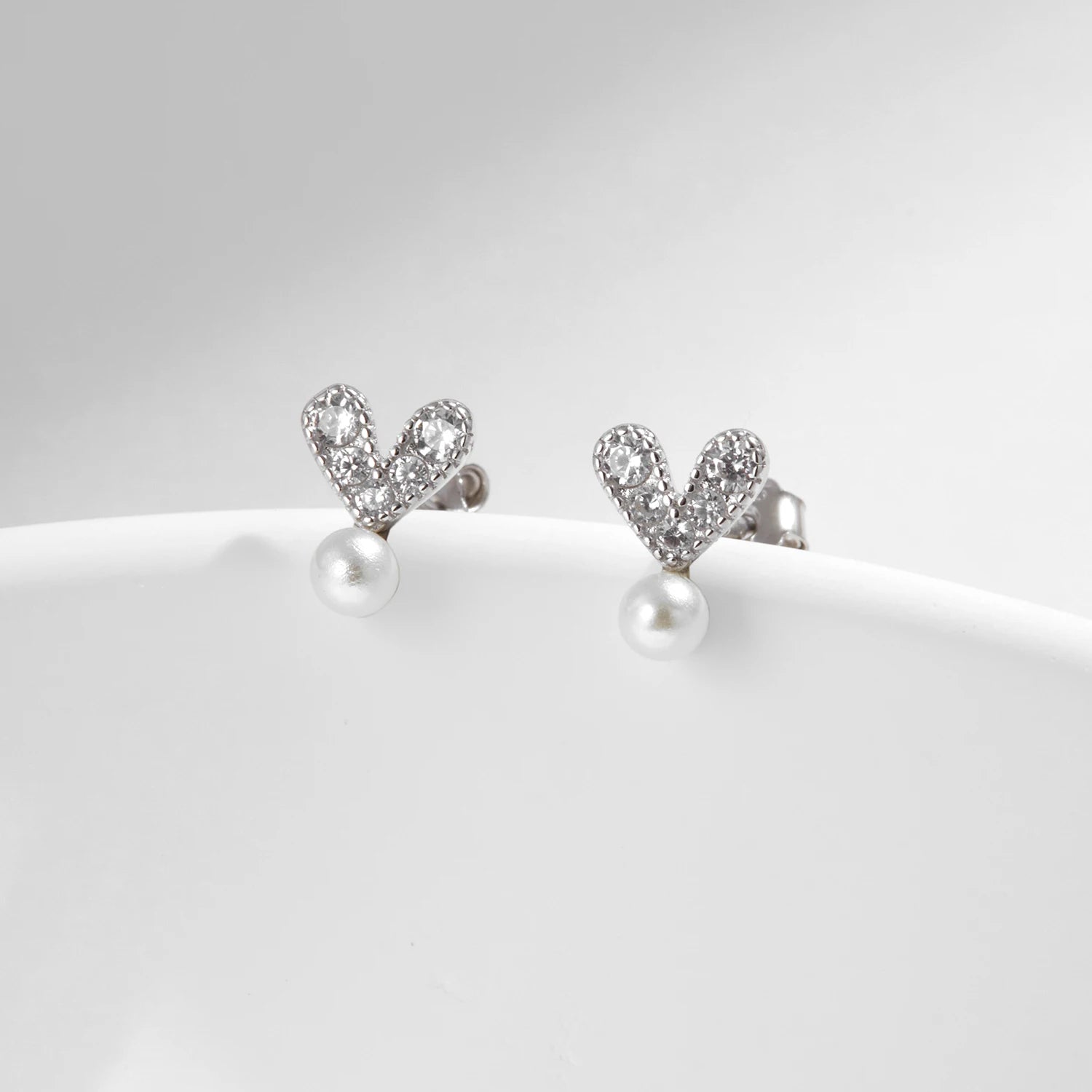 Elegant Heart and Pearl Studs